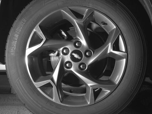 Used 2025 Chevrolet Trax LT FWD image 15