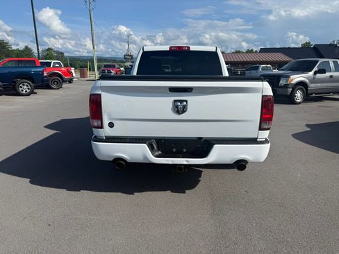 Used 2012 RAM 1500 Express RWD image 5