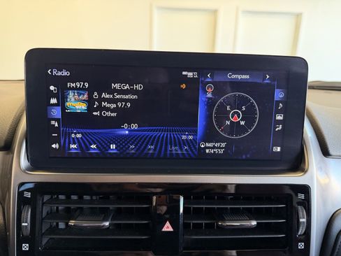 Used 2023 Lexus GX 460 Premium image 19