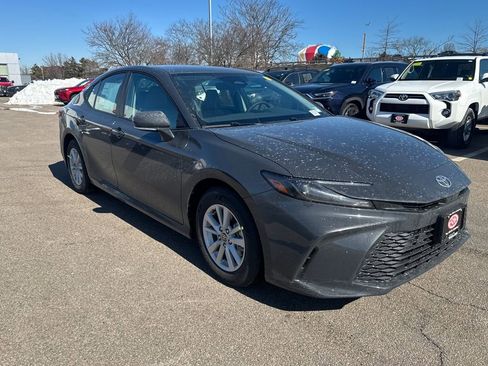 New 2026 Toyota Camry Hybrid image 9