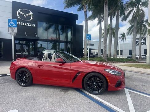 Used 2019 BMW Z4 sDrive30i w/ M Sport Package RWD image 5
