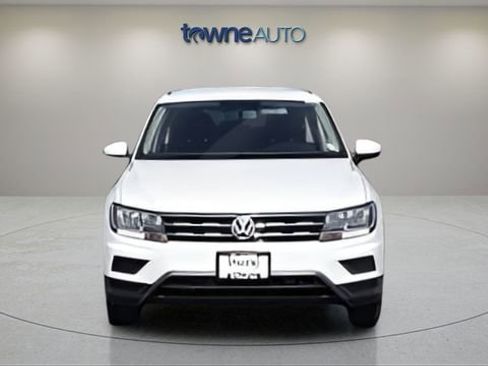 Used 2019 Volkswagen Tiguan S w/ 3rd Row Seat Package image 10