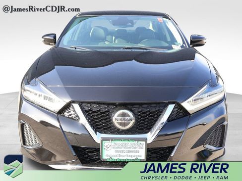 Used 2020 Nissan Maxima 3.5 SV w/ Floor Mat Group FWD image 7