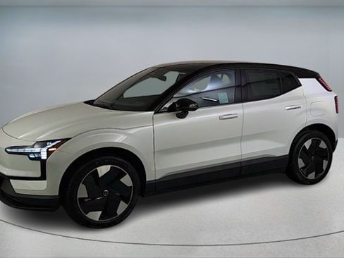New 2026 Volvo EX30 Plus w/ Climate Package AWD/4WD image 3