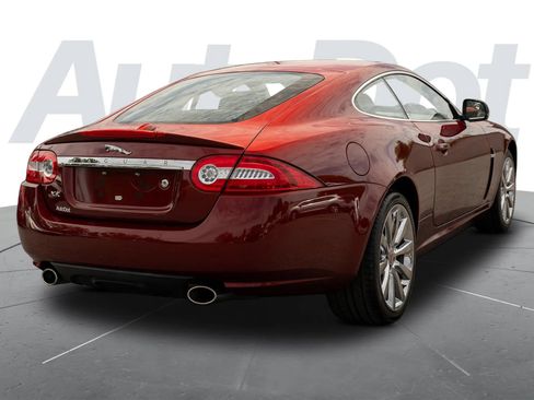 Used 2010 Jaguar XK Coupe RWD image 3