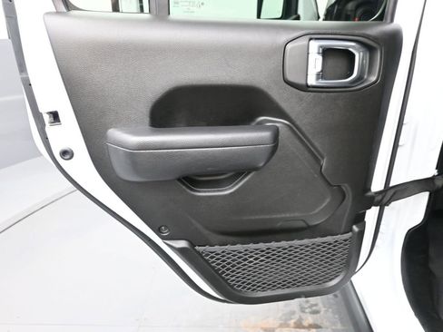 Used 2025 Jeep Wrangler Unlimited Rubicon image 29