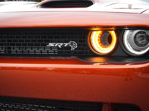 Used 2020 Dodge Challenger SRT Hellcat Redeye RWD image 6