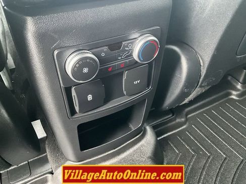 Used 2020 Ford Explorer XLT w/ Comfort Package image 32