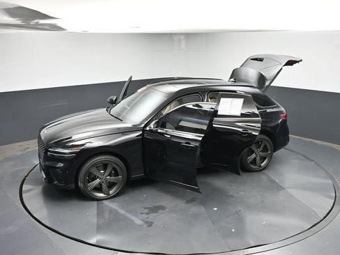 Used 2025 Genesis GV70 3.5T Sport w/ Sport Prestige Package AWD/4WD image 42