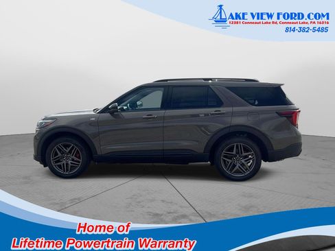 New 2026 Ford Explorer ST-Line w/ ST-Line Street Pack image 12