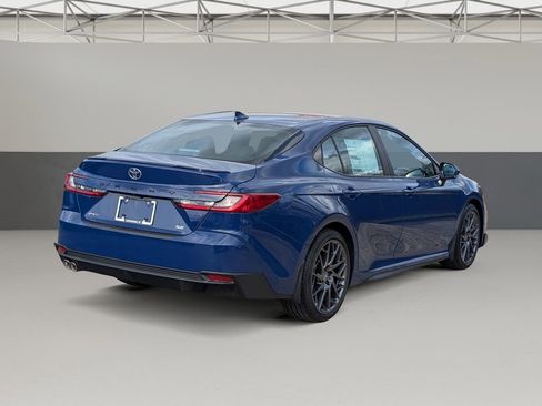 New 2026 Toyota Camry SE image 5