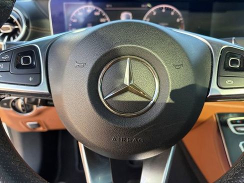 Used 2018 Mercedes-Benz E 400 Coupe image 7