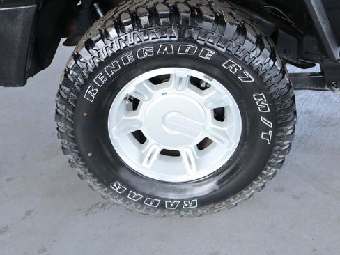 Used 2005 HUMMER H2 SUT AWD/4WD image 44