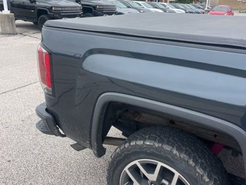 Used 2017 GMC Sierra 1500 SLT AWD/4WD image 9