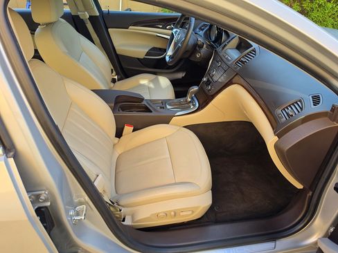 Used 2011 Buick Regal CXL w/ RL3 Preferred Equipment Group FWD image 29