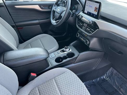 Certified 2022 Ford Escape SE FWD image 18