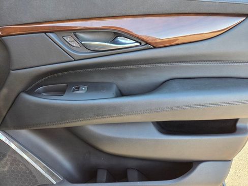 Used 2019 Cadillac Escalade Premium Luxury w/ Escalade Sport Edition AWD/4WD image 25