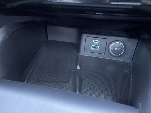 Used 2021 Ford Escape Titanium w/ Titanium Elite Package image 35