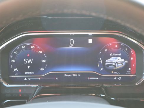 Used 2023 Chevrolet Silverado 1500 LT image 24