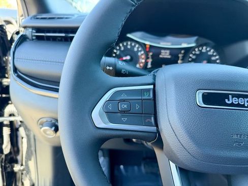 New 2026 Jeep Compass Latitude AWD/4WD image 17