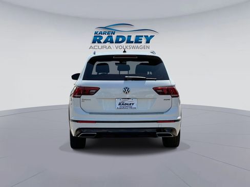 Used 2021 Volkswagen Tiguan SE AWD/4WD image 3