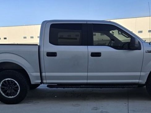 Used 2017 Ford F150 XL w/ Equipment Group 101A Mid image 6
