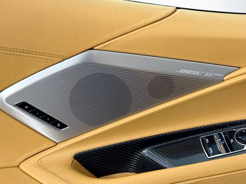 Used 2021 Chevrolet Corvette Stingray Premium Cpe w/ Engine Appearance Package image 19