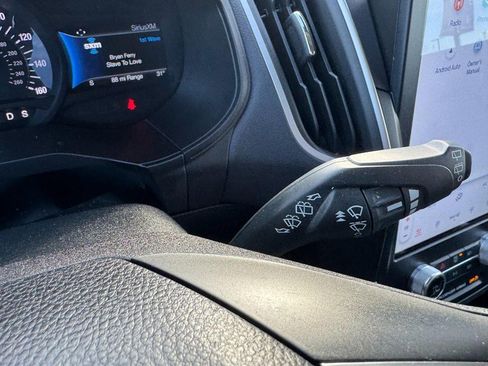 Used 2024 Ford Edge SEL w/ Convenience Package image 21