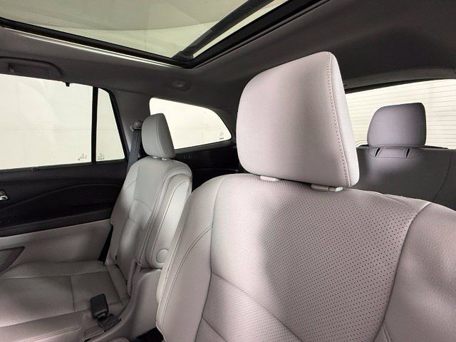 Used 2021 Honda Pilot Elite image 23
