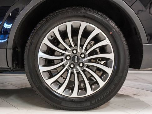 Used 2024 Lincoln Aviator Reserve AWD/4WD image 40