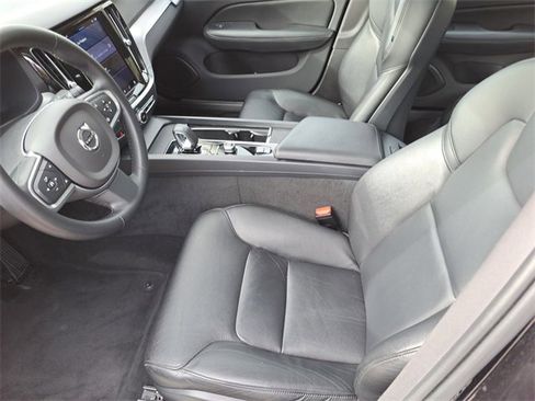 Used 2024 Volvo S60 B5 Core image 22