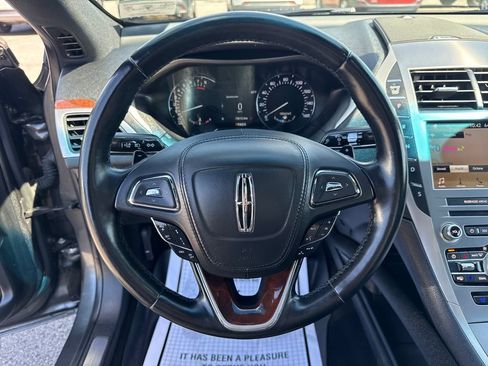 Used 2019 Lincoln MKZ Reserve FWD image 33
