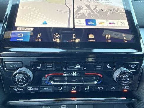 New 2025 Jeep Grand Cherokee Limited w/ Black Appearance Package image 26