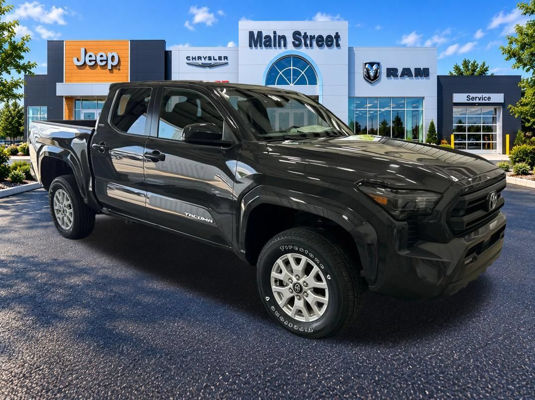 Used 2024 Toyota Tacoma SR5 AWD/4WD image 7