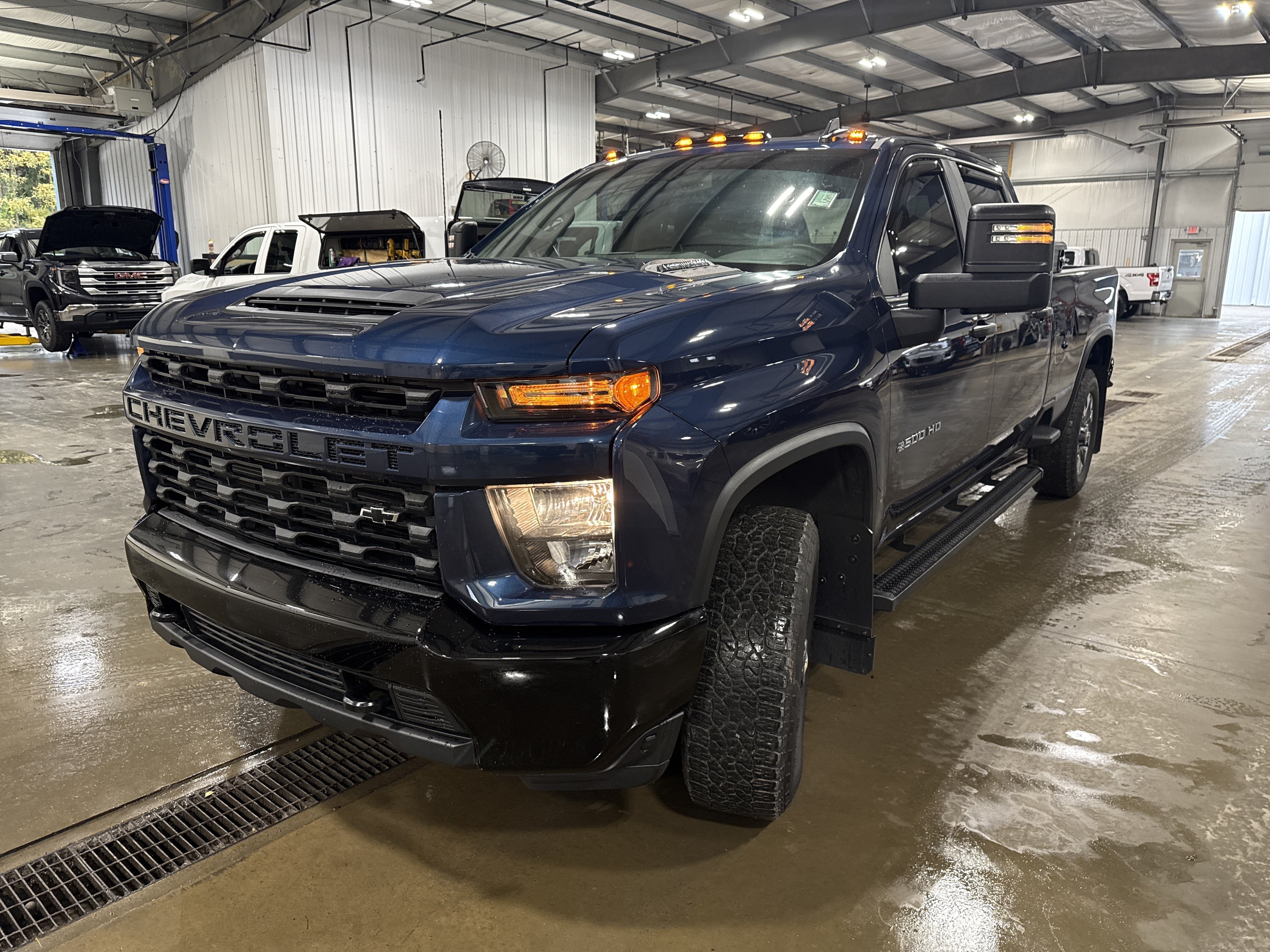 Used 2021 Chevrolet Silverado 2500 Custom w/ Custom Value Package AWD/4WD image 6