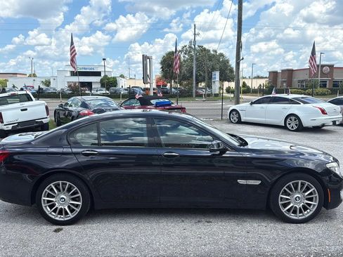 Used 2013 BMW 750i xDrive image 6