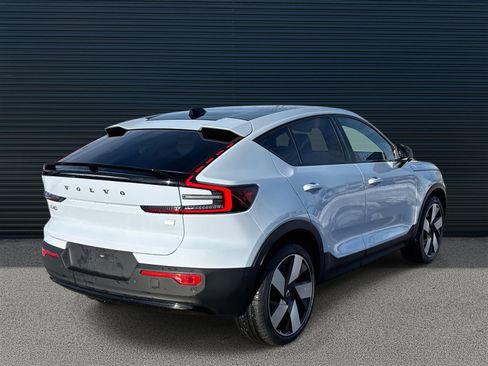 Certified 2024 Volvo C40 P8 Recharge Ultimate image 5