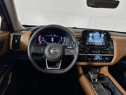 New 2025 Nissan Pathfinder Platinum w/ Cargo Package image 25