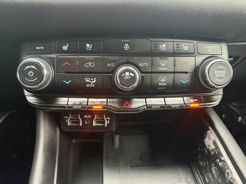 Used 2024 Dodge Durango R/T AWD/4WD image 22