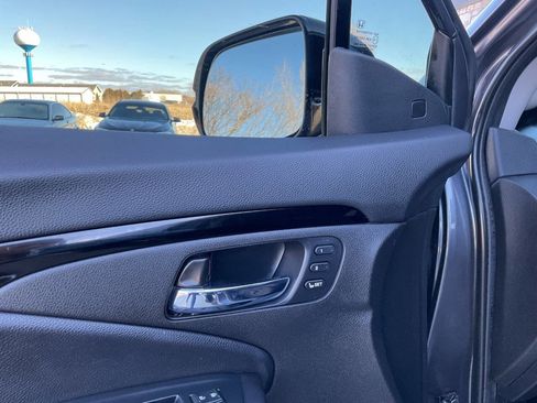 Used 2020 Honda Pilot Touring image 31