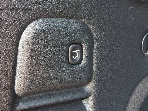 Used 2021 Jeep Grand Cherokee Limited AWD/4WD image 30