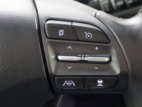 Used 2023 Hyundai Kona Limited image 12