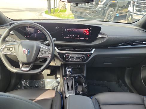 Used 2024 Buick Envista Sport Touring w/ Convenience I Package FWD image 18