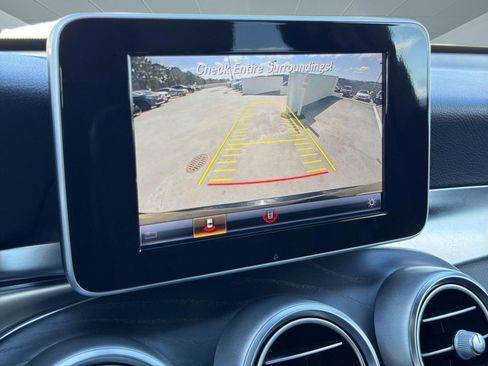 Used 2018 Mercedes-Benz GLC 300 image 24