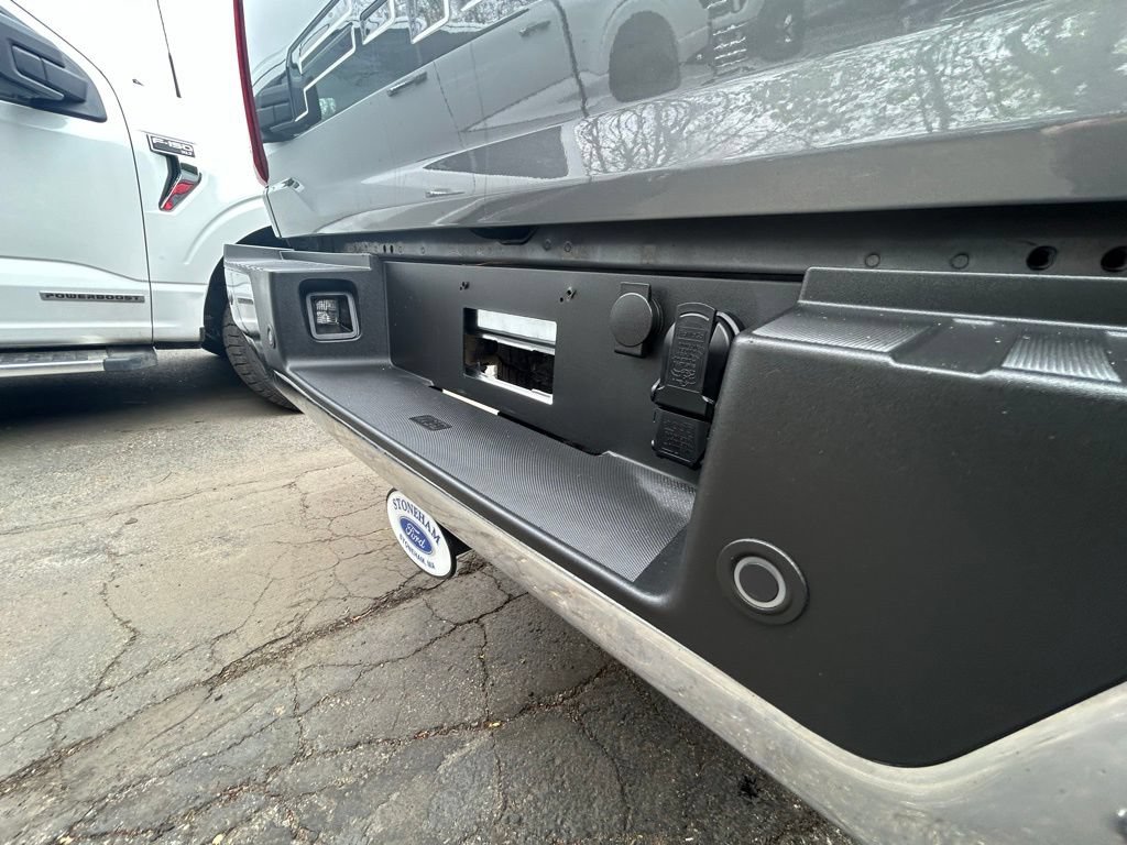 Used 2025 Ford F150 XLT w/ Equipment Group 301A Standard AWD/4WD image 8