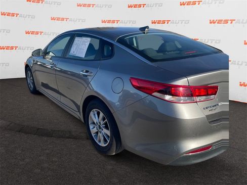 Used 2016 Kia Optima LX w/ LX Convenience Package image 3