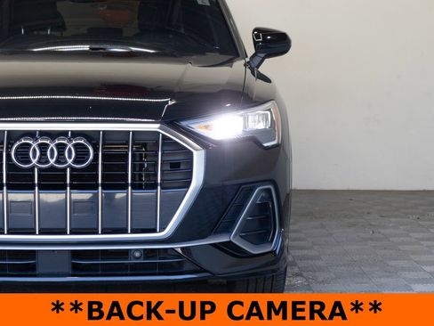 Used 2021 Audi Q3 2.0T Premium w/ Convenience Package AWD/4WD image 5