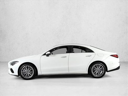 Used 2025 Mercedes-Benz CLA 250 4MATIC image 9