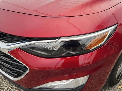 Used 2020 Chevrolet Malibu RS image 5