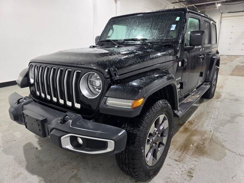 Used 2018 Jeep Wrangler Unlimited Sahara w/ Uconnect 4C Nav & Sound Group image 8